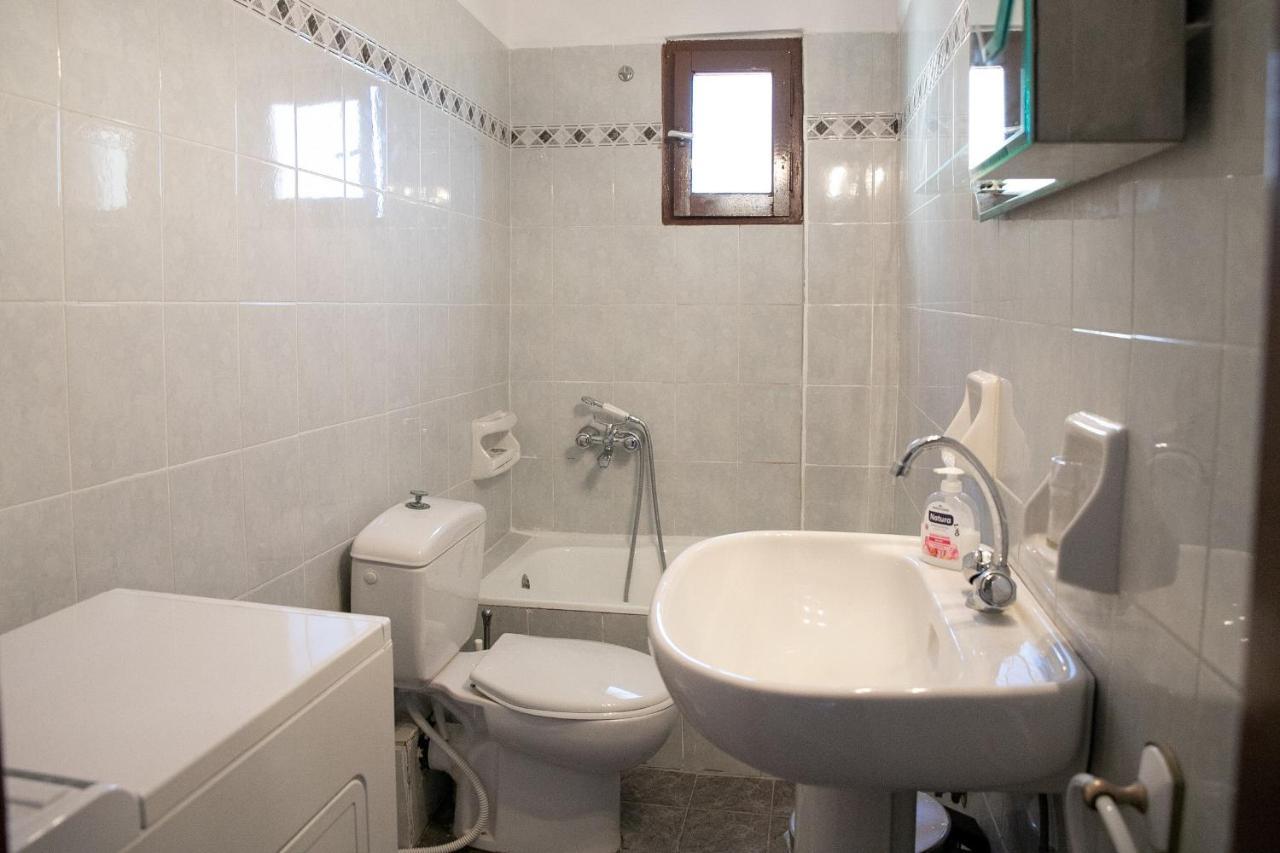 Areopolis Apartment
